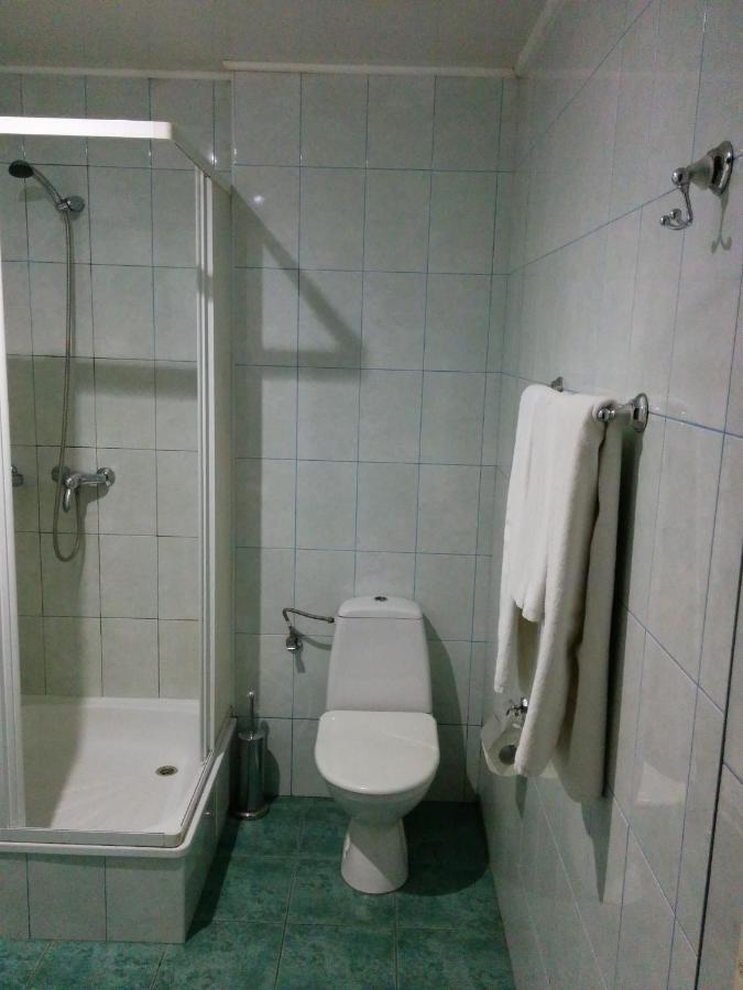 Kaiser Hotel Чернивци Екстериор снимка